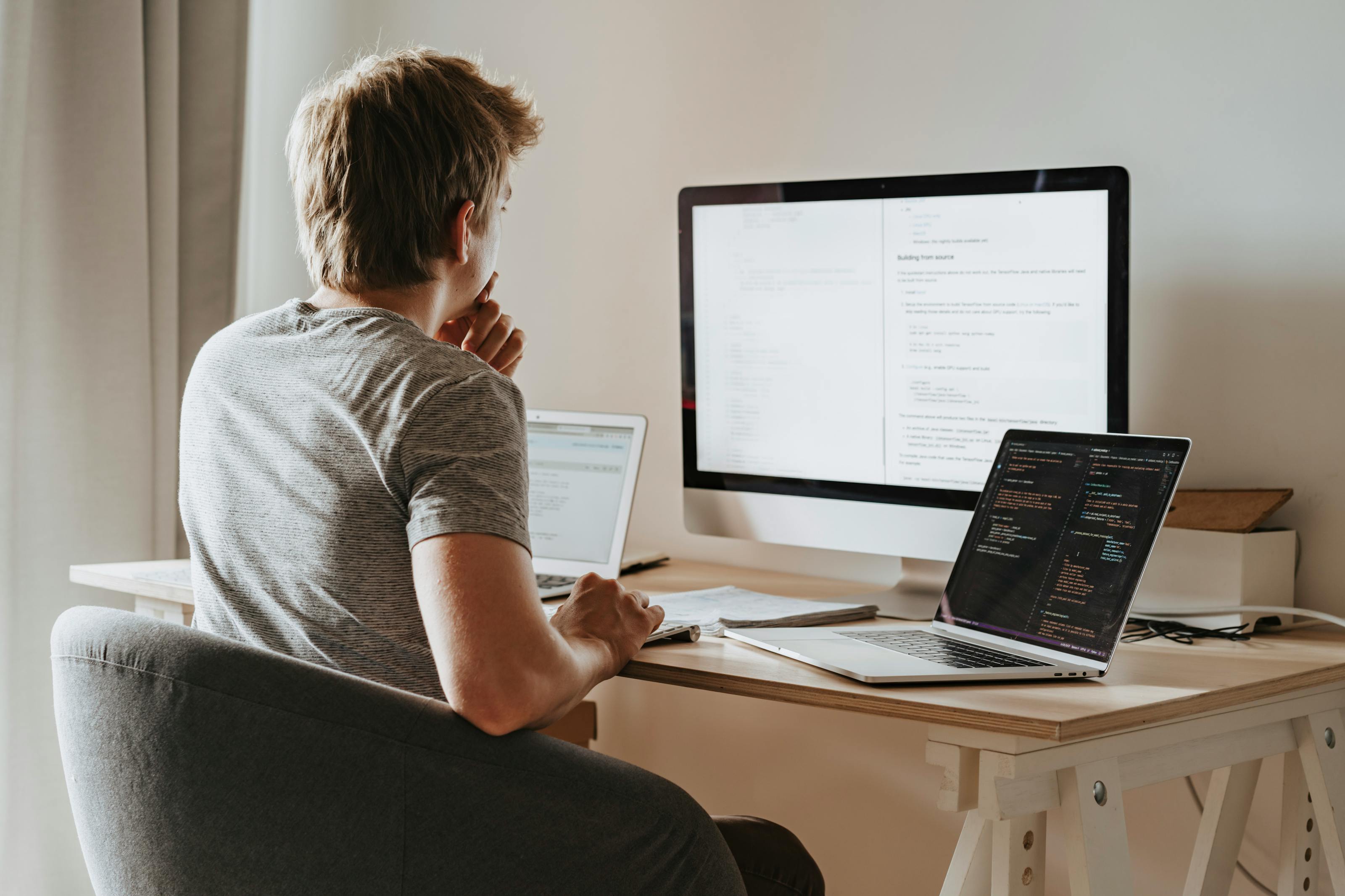 Content strategist mapping editorial calendar for a service brand